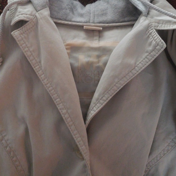 Michael Kors Beige Jacket Hooded Size Medium. - Picture 6 of 8